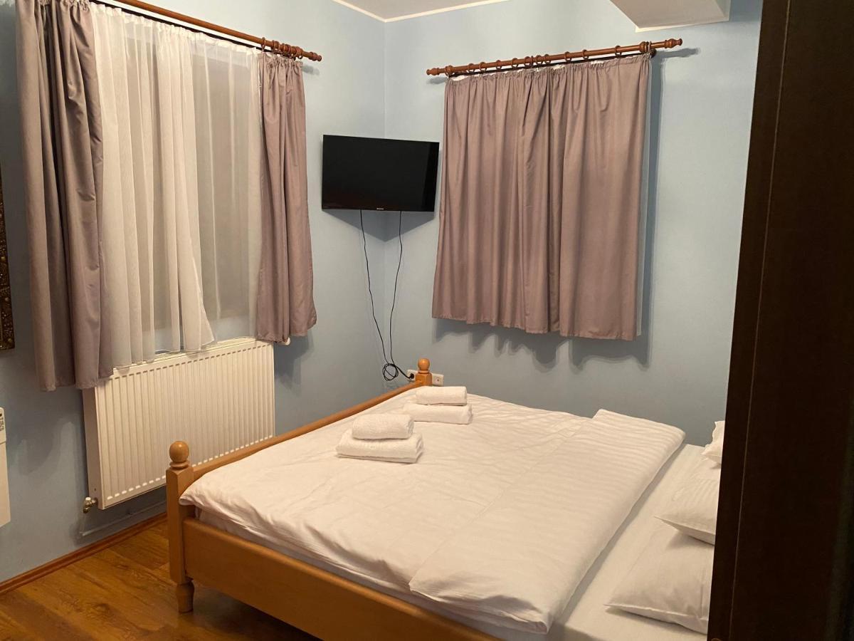 Hasienda Rîşnov Extérieur photo